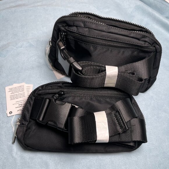 2-Pack Lululemon Belt Bag Black - NEW (Bundle of 2) 1L Crossbody Bag Everywhere - Picture 4 of 4